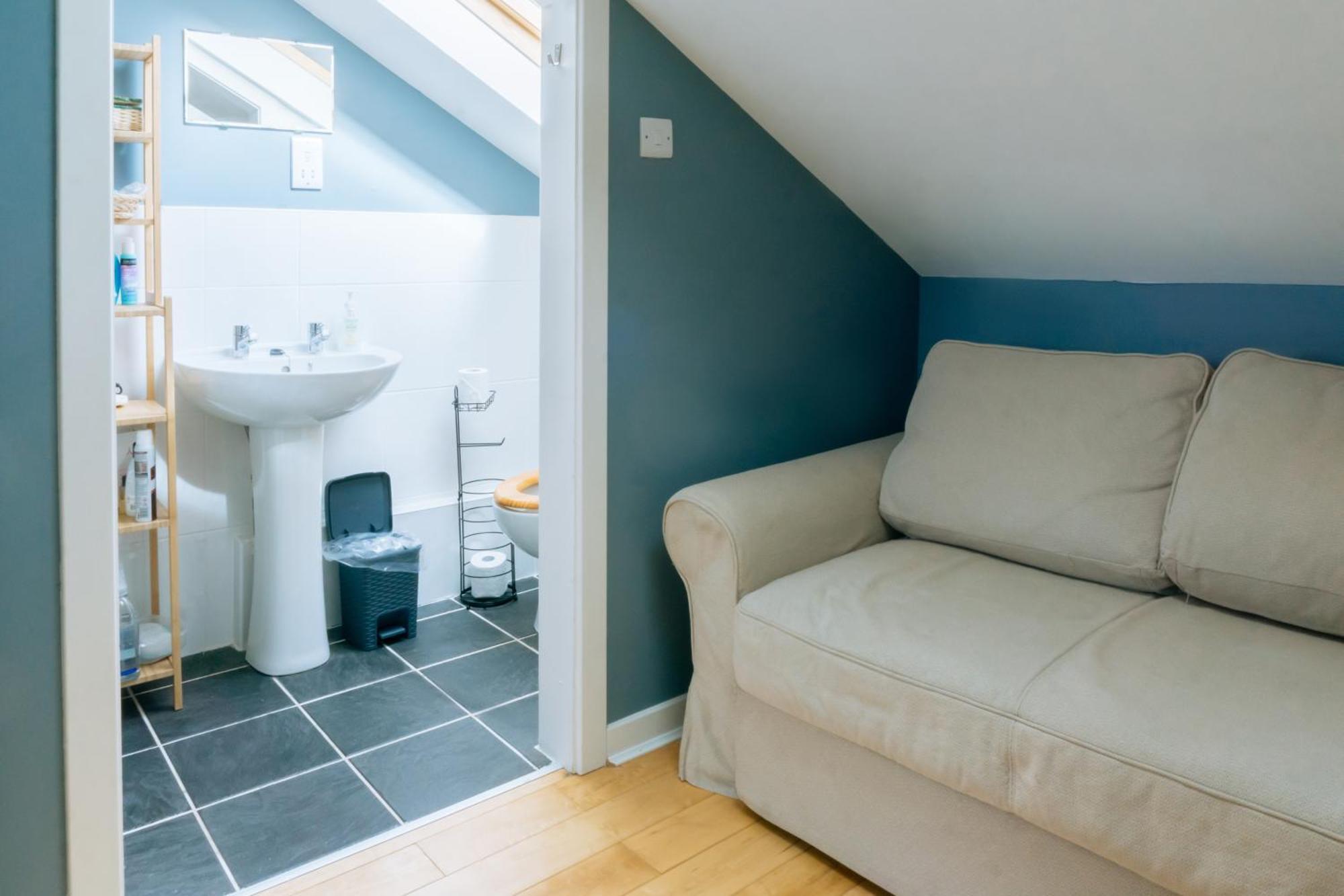 Stylish 3 Bedroom Apartment Near Hollyrood Park Edinburgh Bagian luar foto