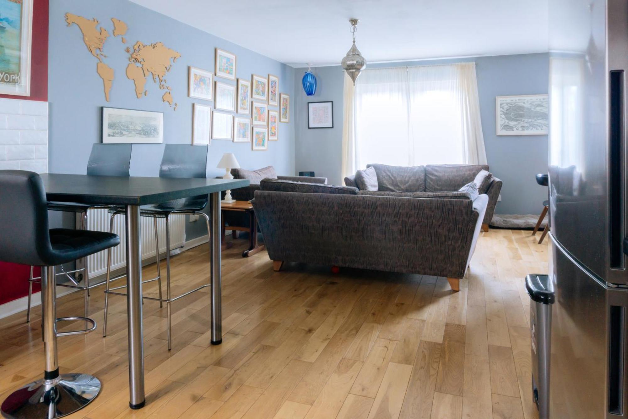 Stylish 3 Bedroom Apartment Near Hollyrood Park Edinburgh Bagian luar foto