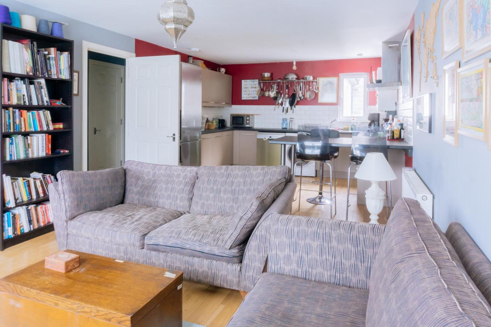 Stylish 3 Bedroom Apartment Near Hollyrood Park Edinburgh Bagian luar foto